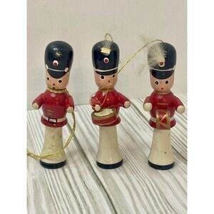 Set Of 3 Vintage German Wooden Toy Soldiers Hat Plumes Christmas Ornament Unique